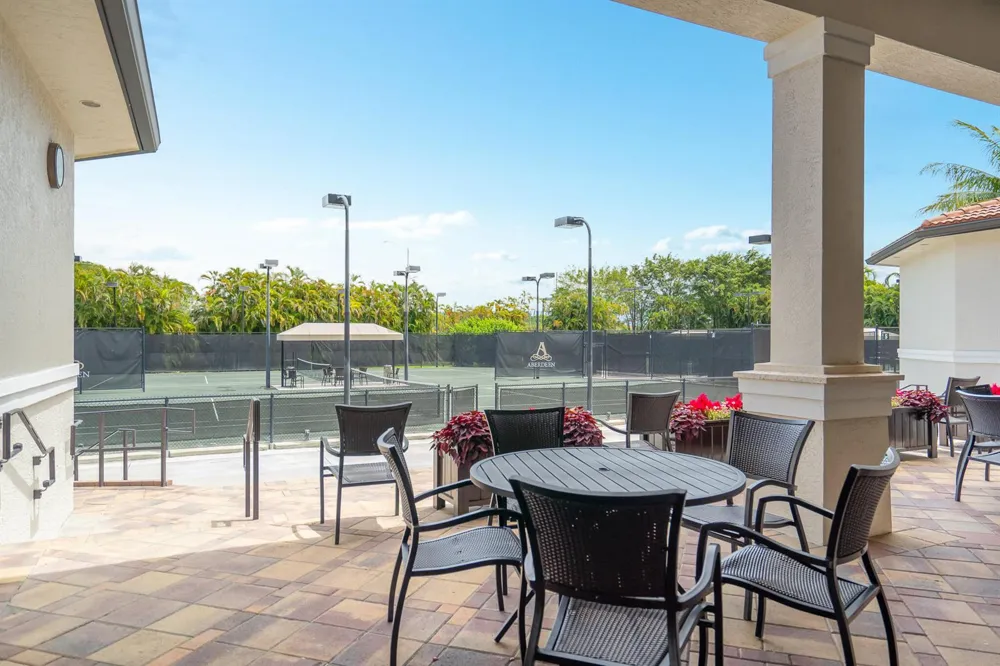 8049 ABERDEEN DRIVE #202 Boynton Beach, FL 33472