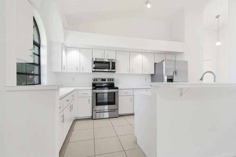 8049 ABERDEEN DRIVE #202 Boynton Beach, FL 33472