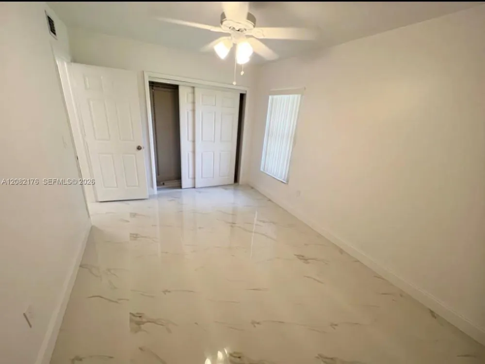 752 NW 4th St #5 Miami, FL 33128