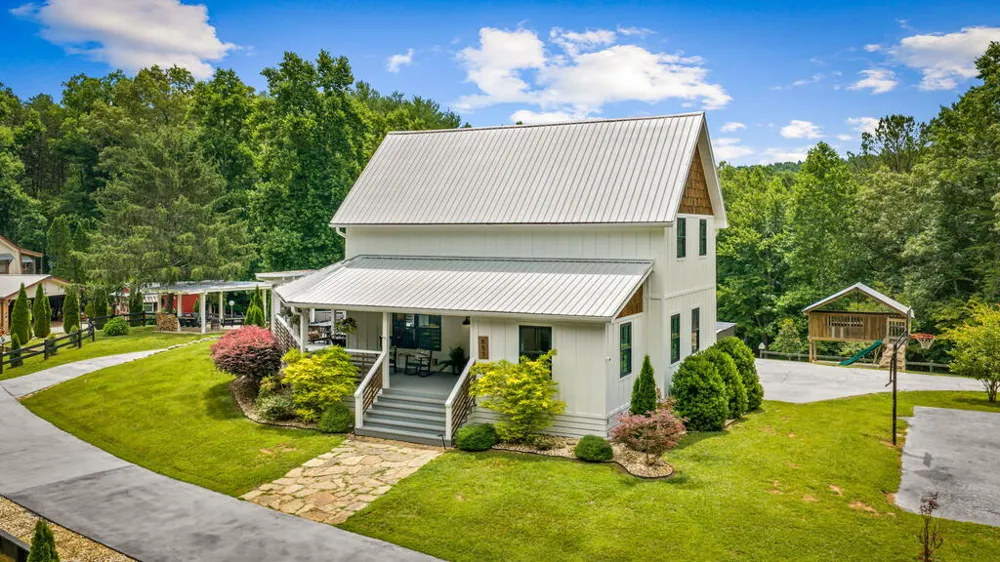 657 Campbell Camp Circle Blue Ridge, GA 30513