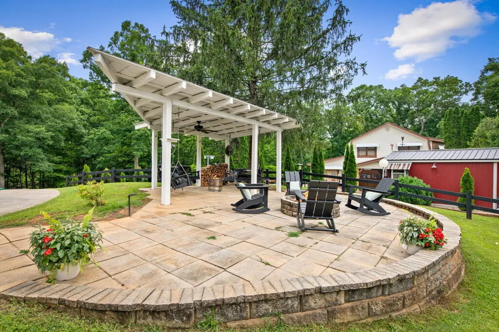 657 Campbell Camp Circle Blue Ridge, GA 30513
