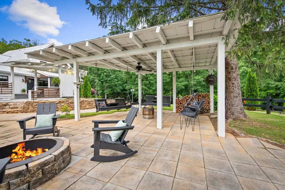 657 Campbell Camp Circle Blue Ridge, GA 30513