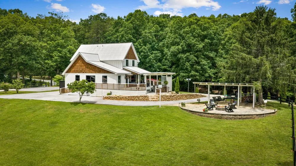 657 Campbell Camp Circle Blue Ridge, GA 30513
