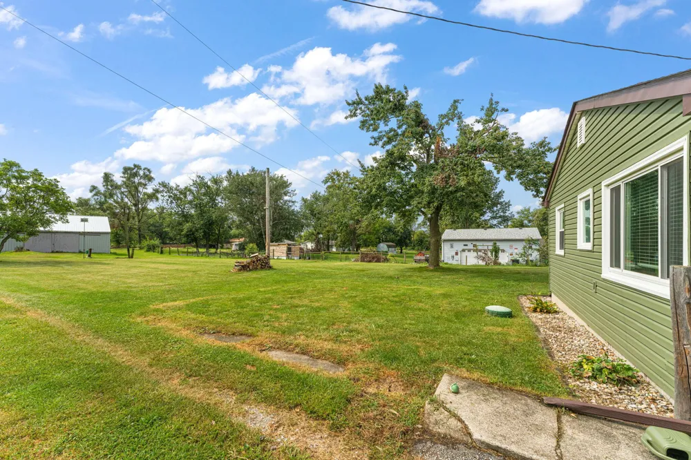 4975 E 73rd Avenue Merrillville, IN 46410