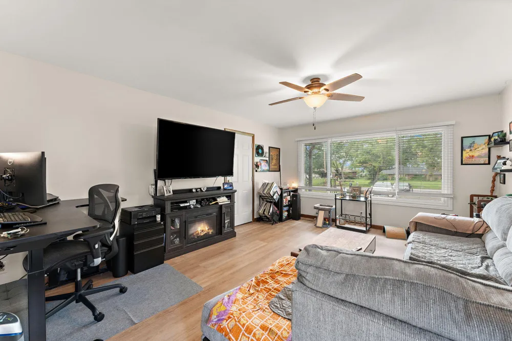 4975 E 73rd Avenue Merrillville, IN 46410