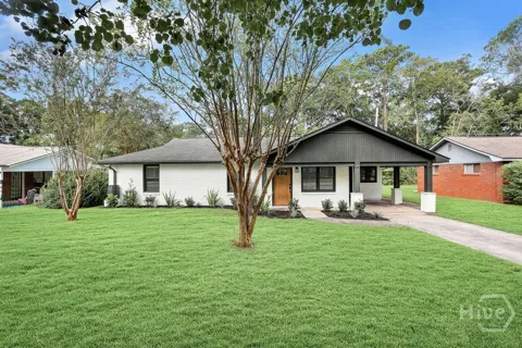 109 Bowman Avenue