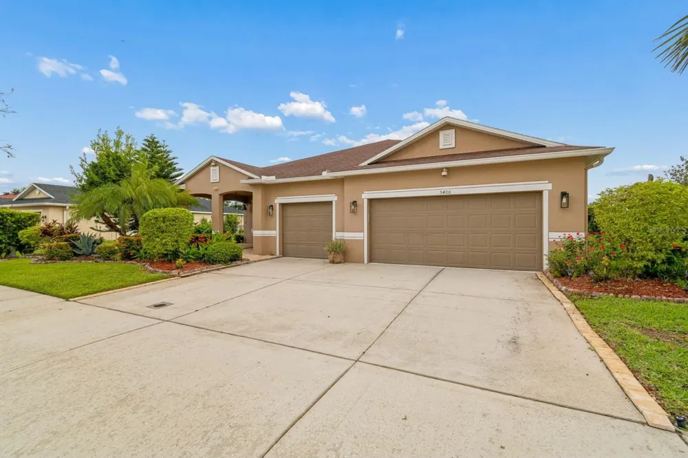 5406 SANDY SHELL DRIVE Apollo Beach, FL 33572
