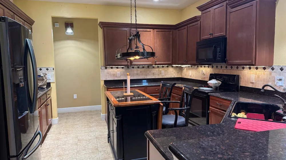 5406 SANDY SHELL DRIVE Apollo Beach, FL 33572
