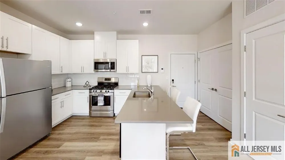 19 Stelton Road Piscataway, NJ 08854