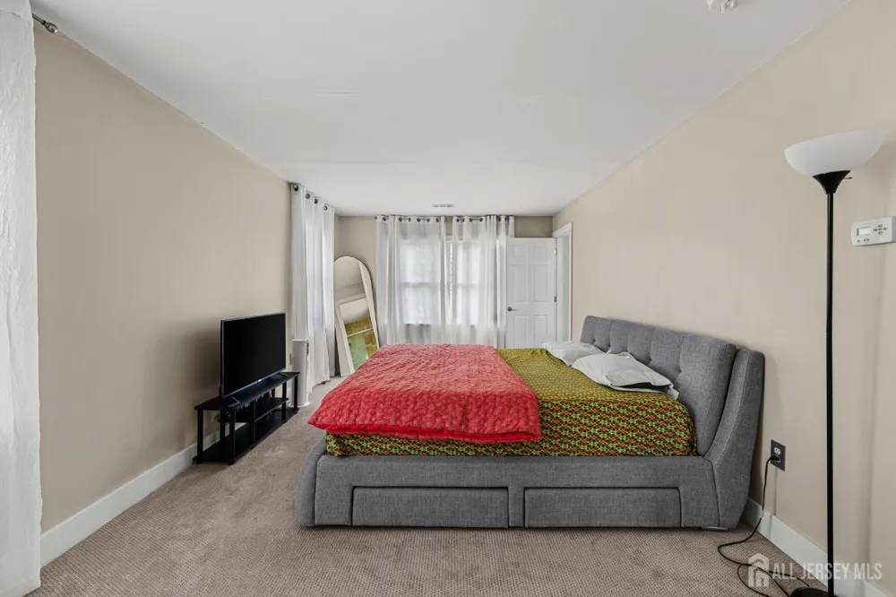 52 Krebs Road Plainsboro, NJ 08536