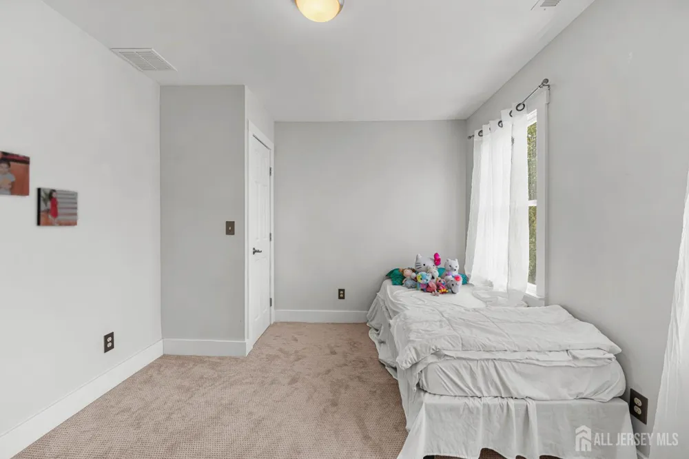52 Krebs Road Plainsboro, NJ 08536