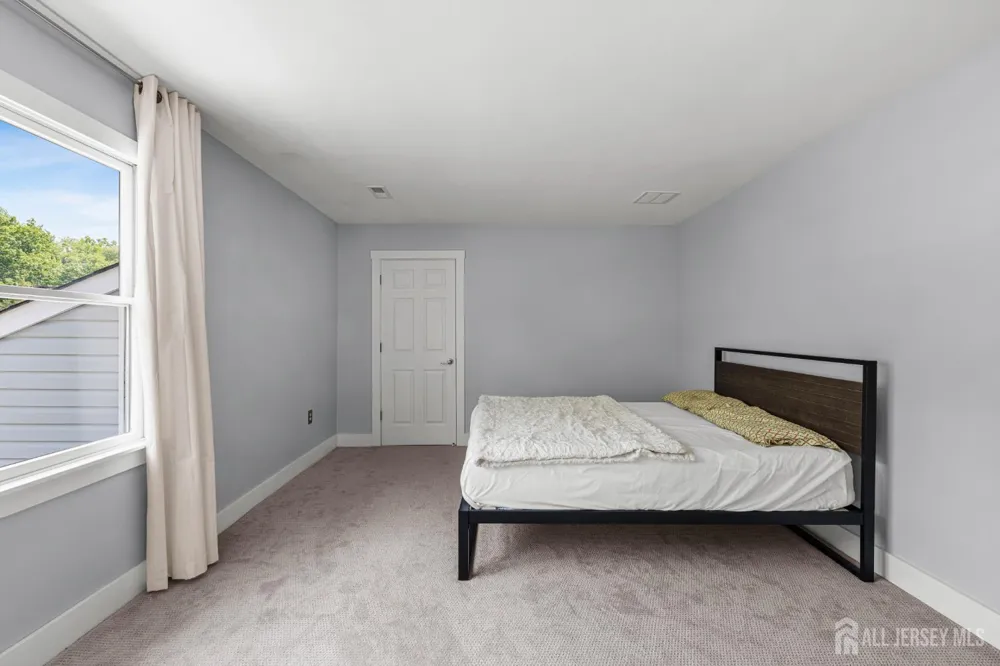 52 Krebs Road Plainsboro, NJ 08536