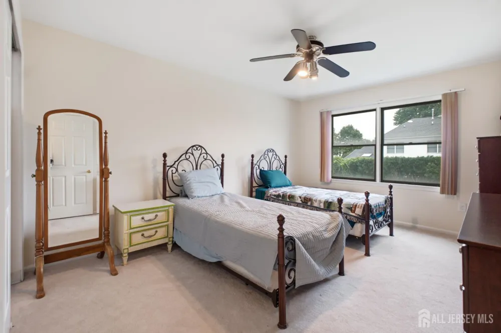 4 Victoria Way South Brunswick, NJ 08824