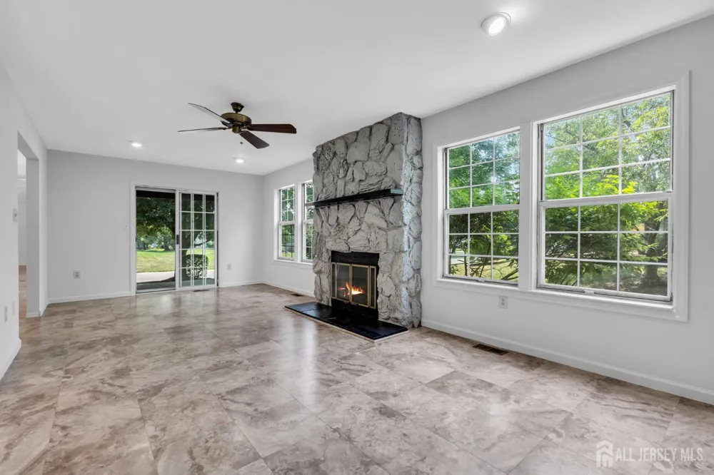 6 Rutherford Hayes Drive Monroe, NJ 08831