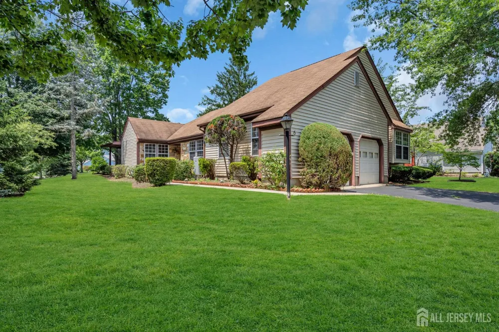 6 Rutherford Hayes Drive Monroe, NJ 08831