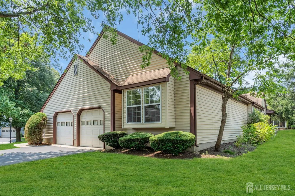 6 Rutherford Hayes Drive Monroe, NJ 08831