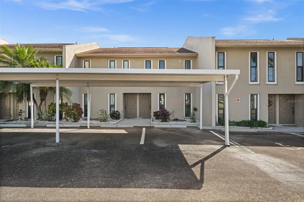 4803 SW SANTA BARBARA COURT #8 Cape Coral, FL 33914