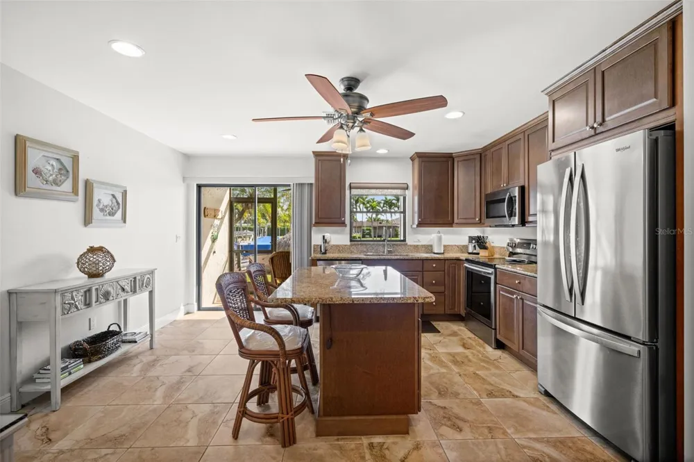 4803 SW SANTA BARBARA COURT #8 Cape Coral, FL 33914