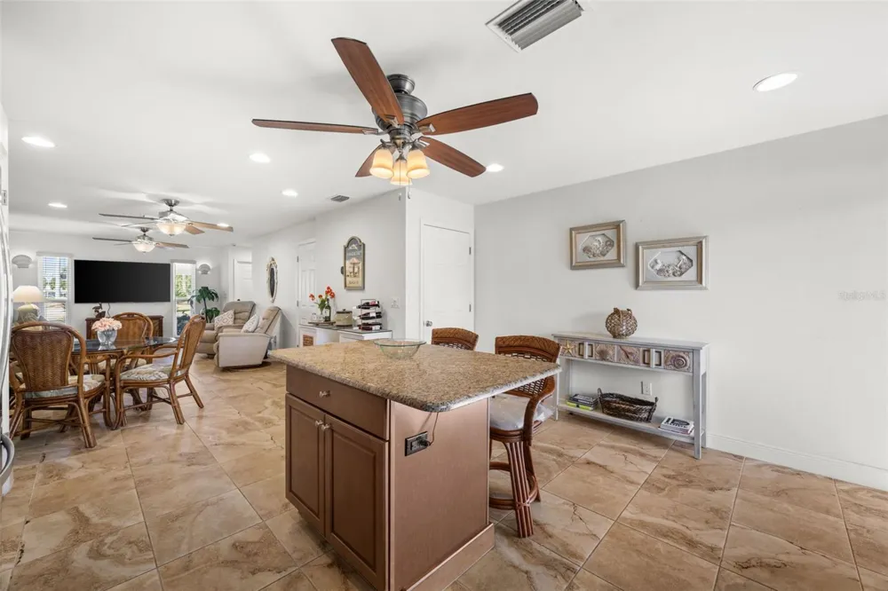 4803 SW SANTA BARBARA COURT #8 Cape Coral, FL 33914