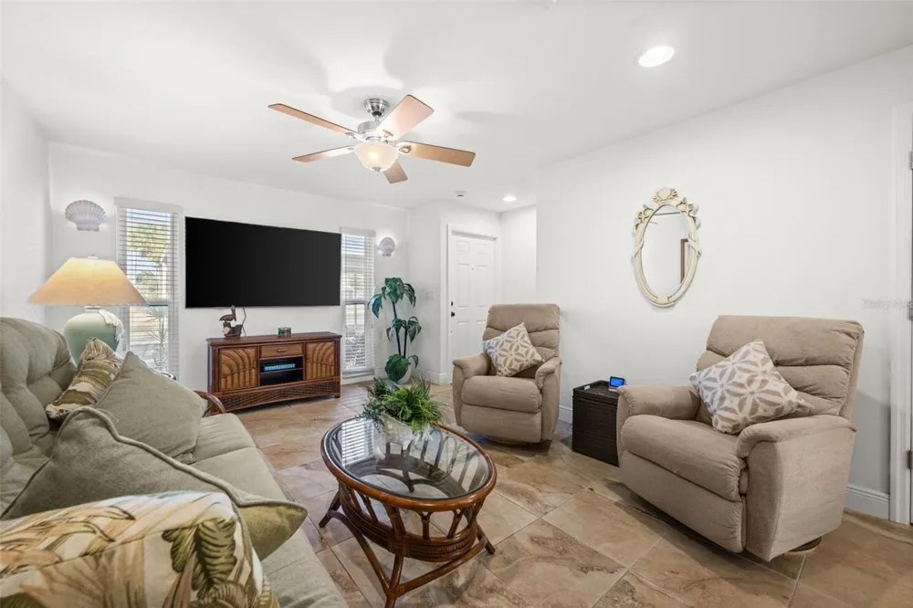4803 SW SANTA BARBARA COURT #8 Cape Coral, FL 33914