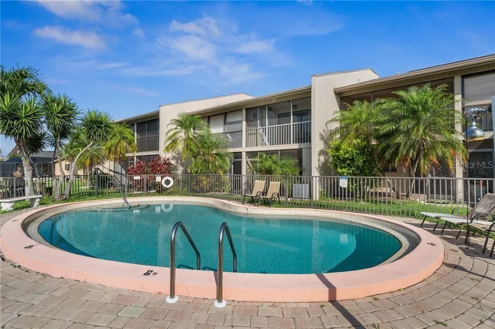4803 SW SANTA BARBARA COURT #8 Cape Coral, FL 33914