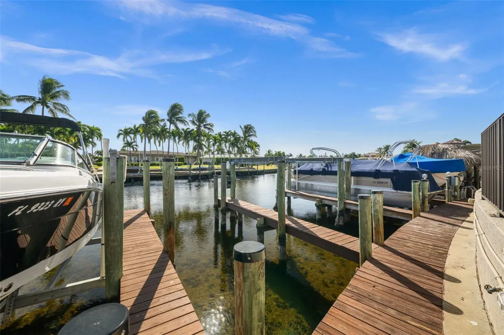 4803 SW SANTA BARBARA COURT #8 Cape Coral, FL 33914