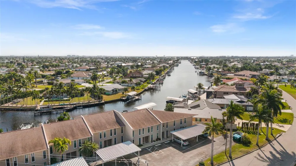 4803 SW SANTA BARBARA COURT #8 Cape Coral, FL 33914