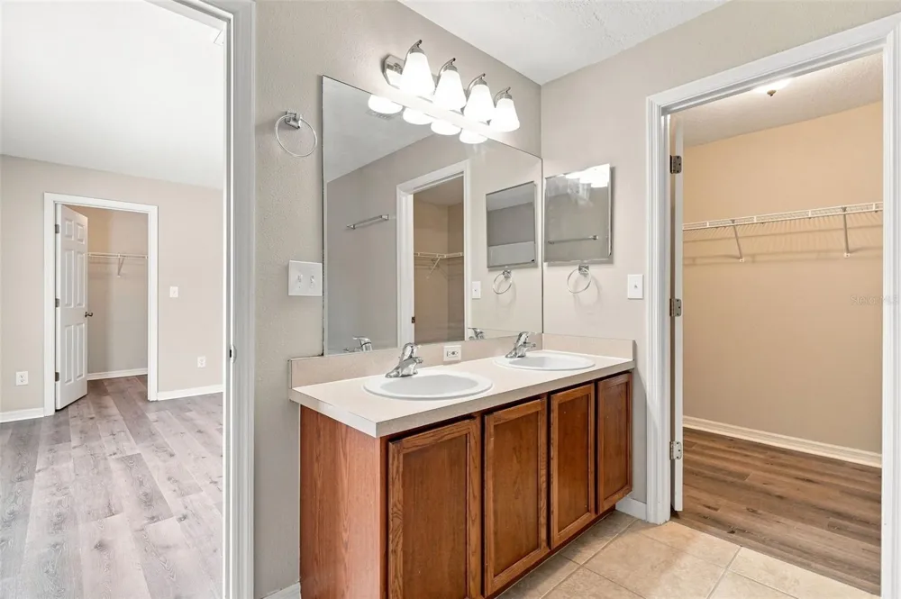 5123 CELLO WOOD LANE Wesley Chapel, FL 33543