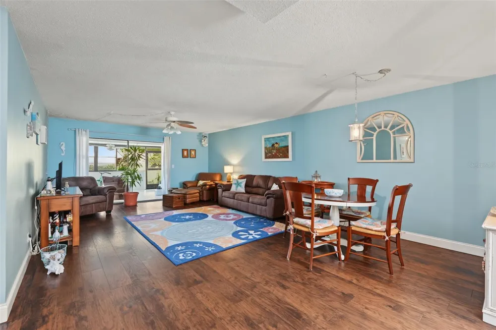 9543 86TH AVENUE #9543 Seminole, FL 33777