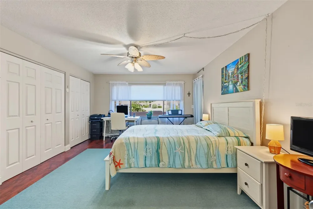 9543 86TH AVENUE #9543 Seminole, FL 33777