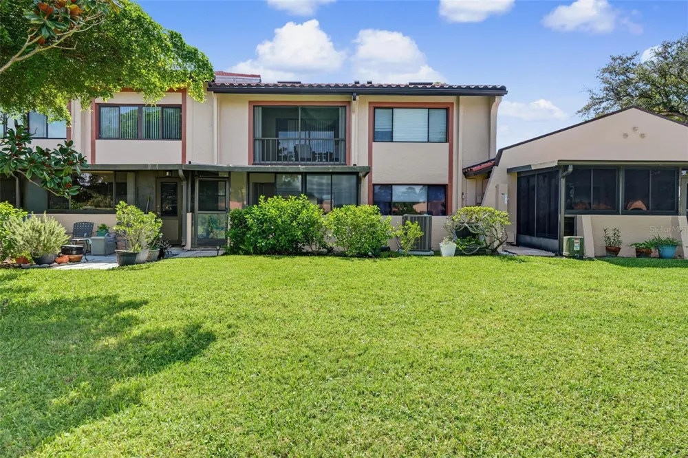 9543 86TH AVENUE #9543 Seminole, FL 33777