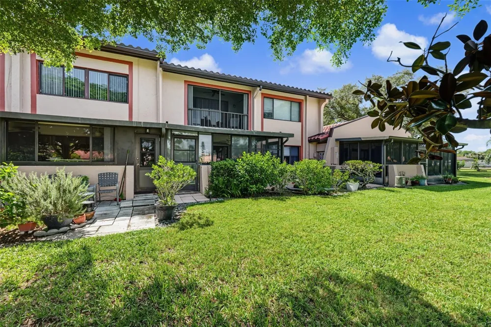 9543 86TH AVENUE #9543 Seminole, FL 33777