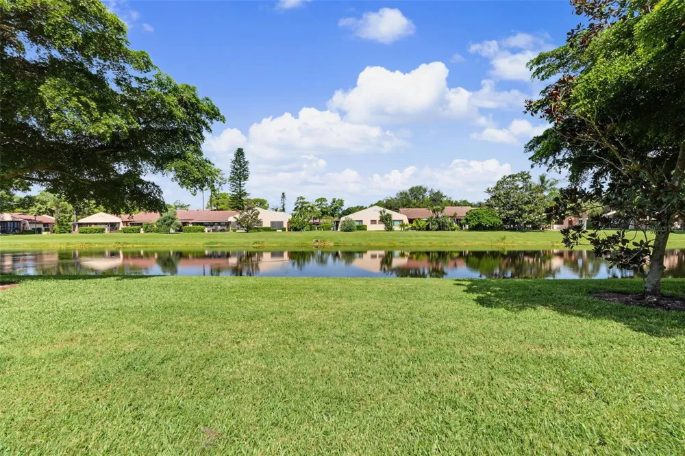 9543 86TH AVENUE #9543 Seminole, FL 33777