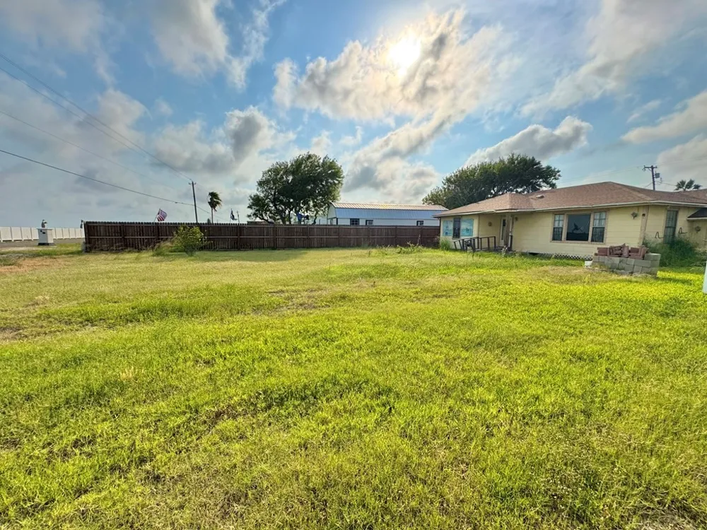 16 Copano Ridge Rockport, TX 78382