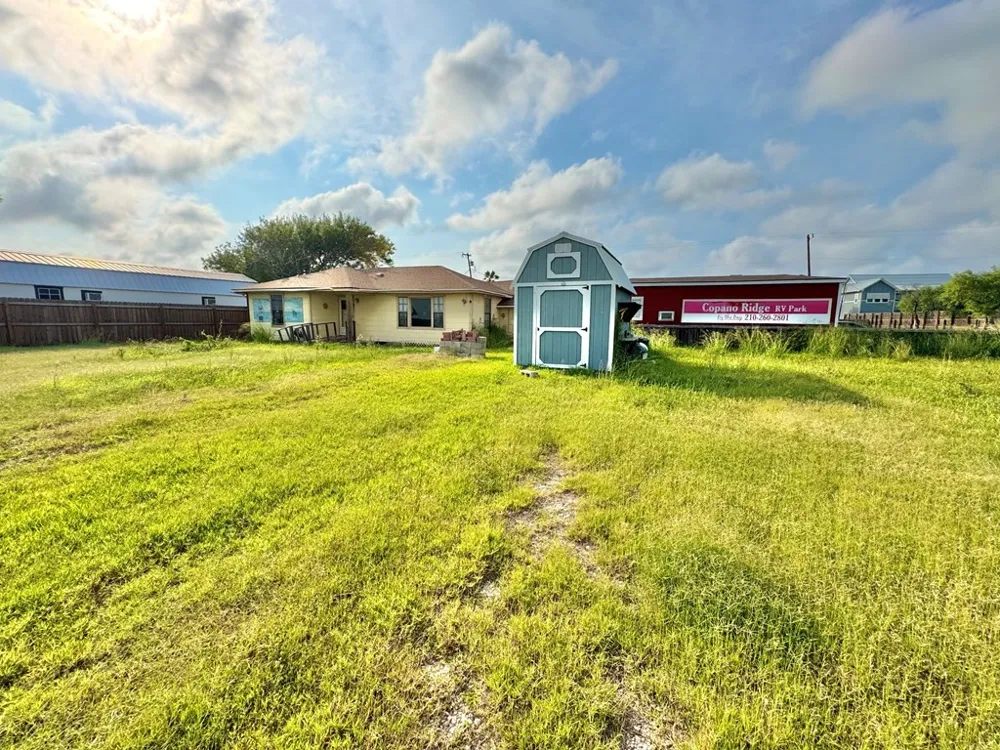 16 Copano Ridge Rockport, TX 78382
