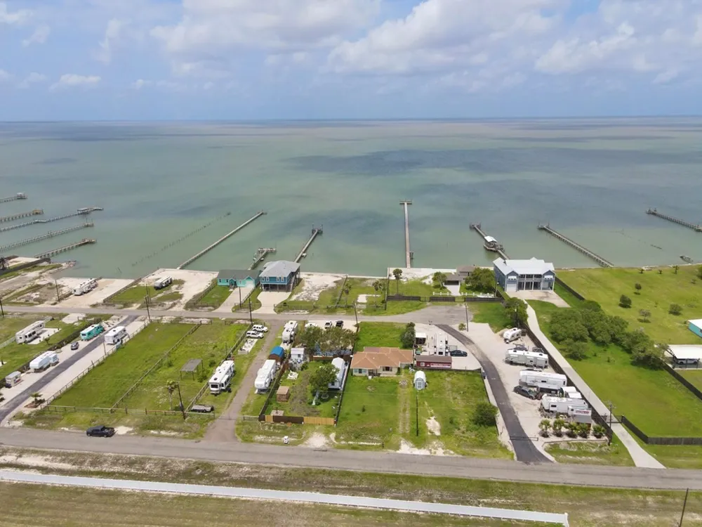16 Copano Ridge Rockport, TX 78382