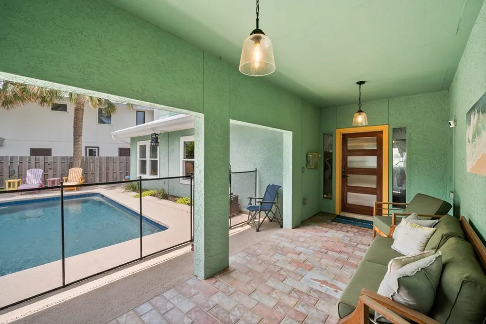 33 Blue Heron Drive Rockport, TX 78382