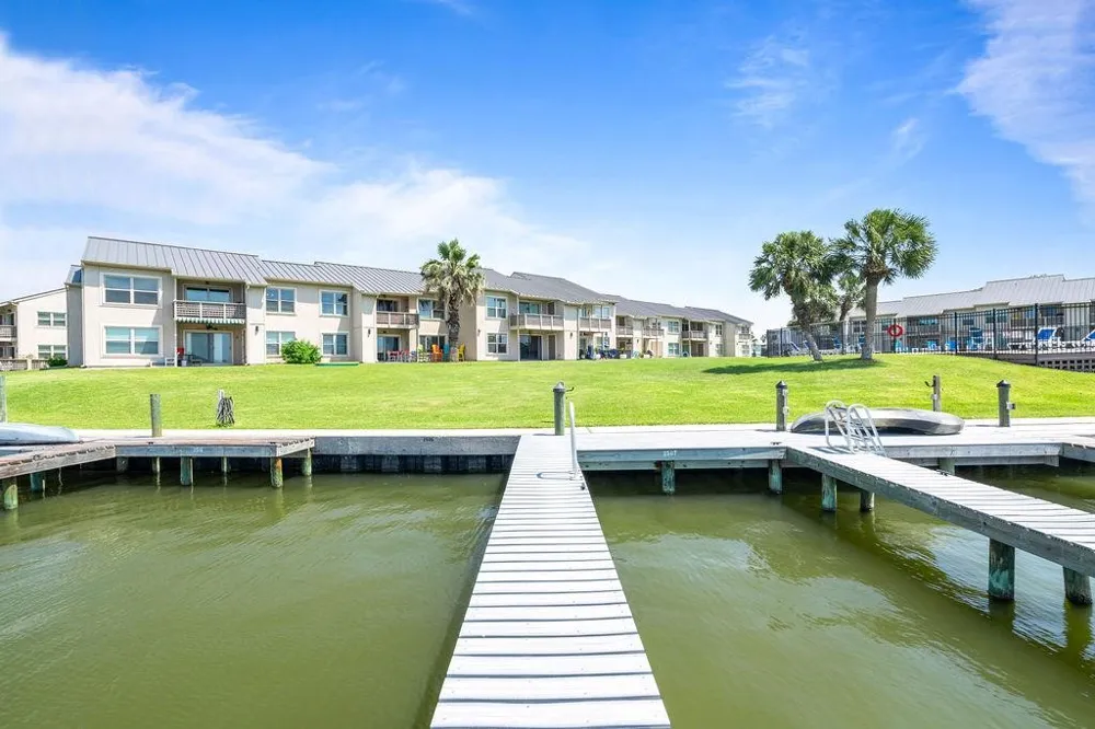 2506 Bayhouse Drive #2506 Rockport, TX 78382