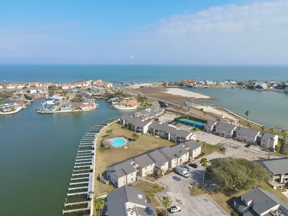 2506 Bayhouse Drive #2506 Rockport, TX 78382