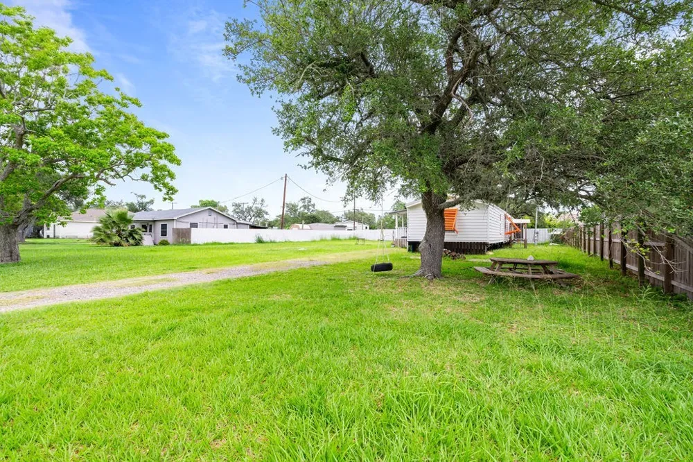 4134 Fm 1781 Rockport, TX 78382