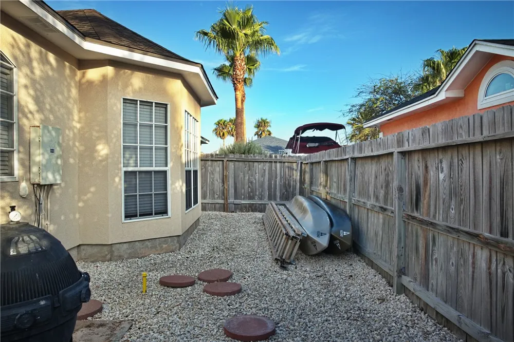 15842 Grenadine Drive Corpus Christi, TX 78418