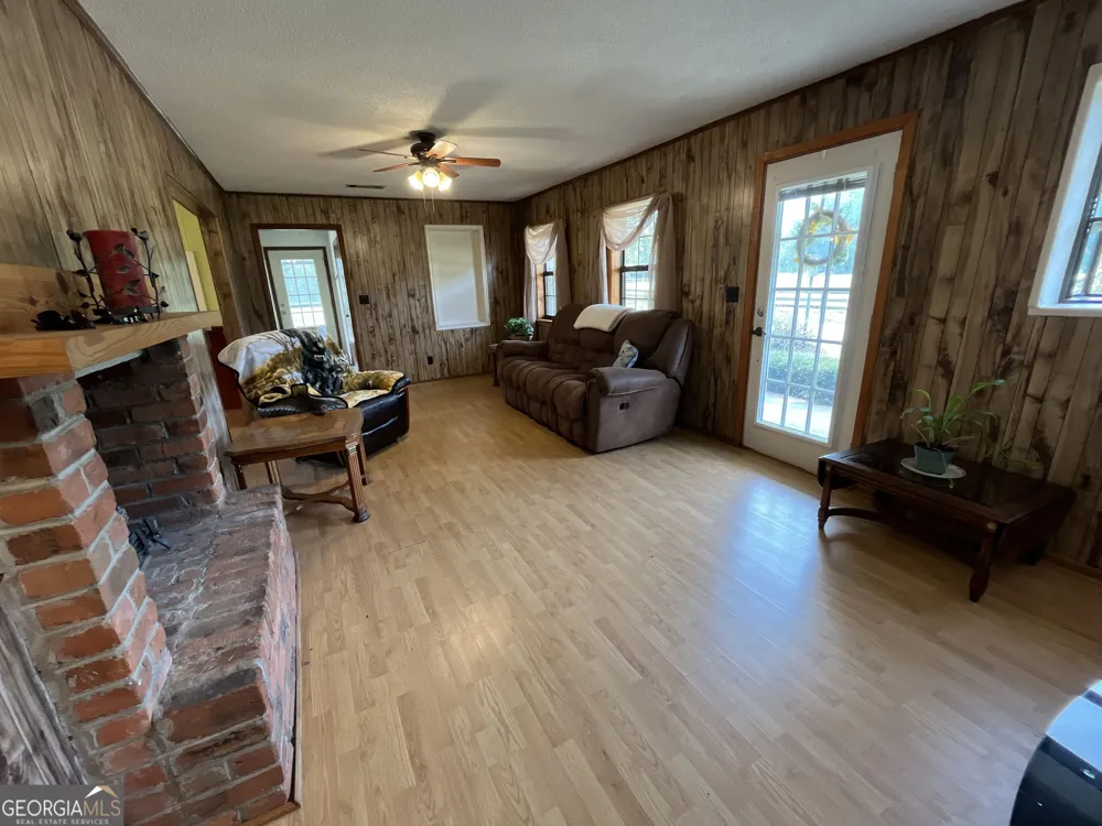 73 Morrison LN Folkston, GA 31537