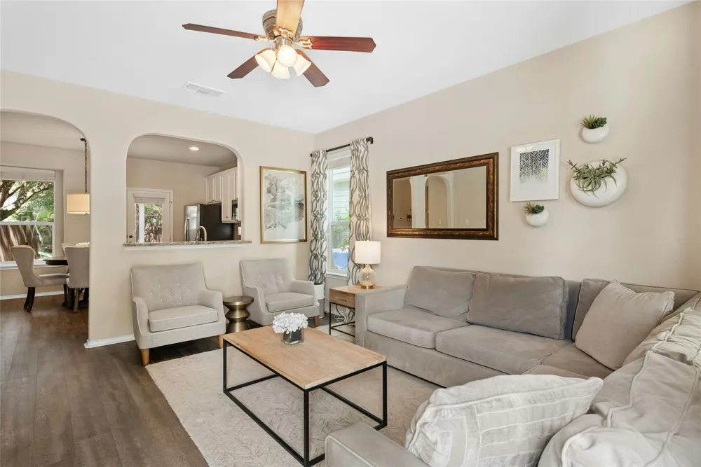 1704 Comfort Lane Austin, TX 78748