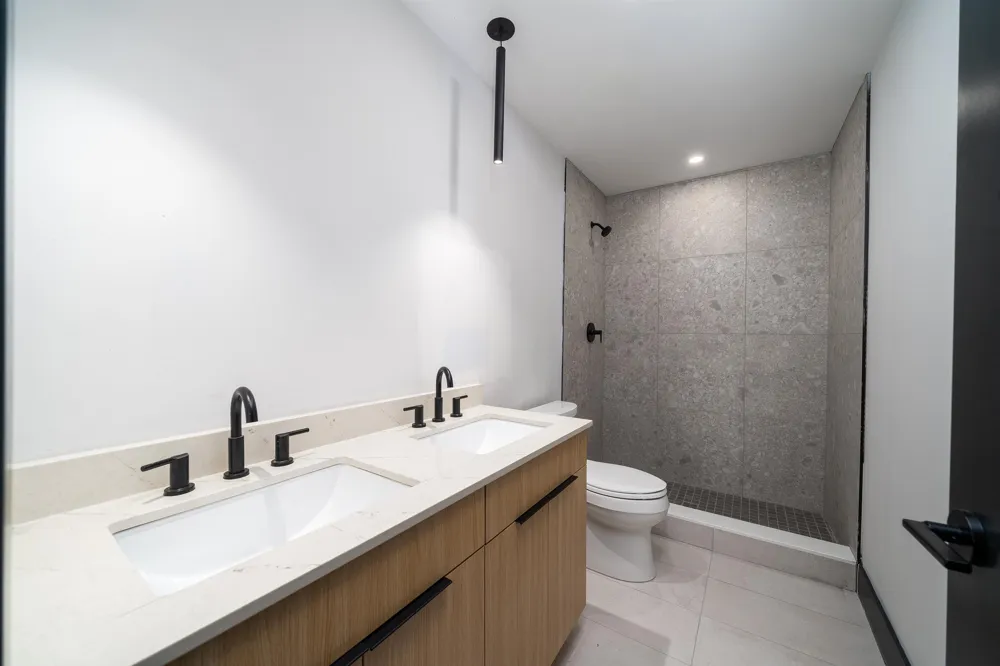 251 14TH ST Hoboken, NJ 07030