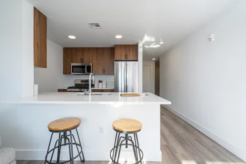 1410 PALISADE AVE