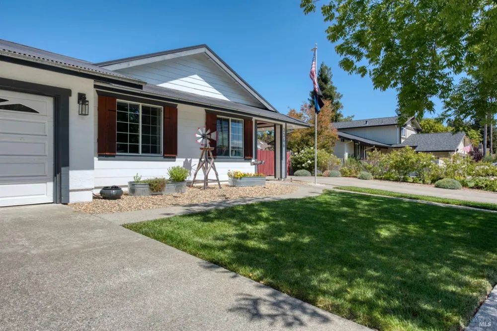 3366 Linda Mesa Way Napa, CA 94558