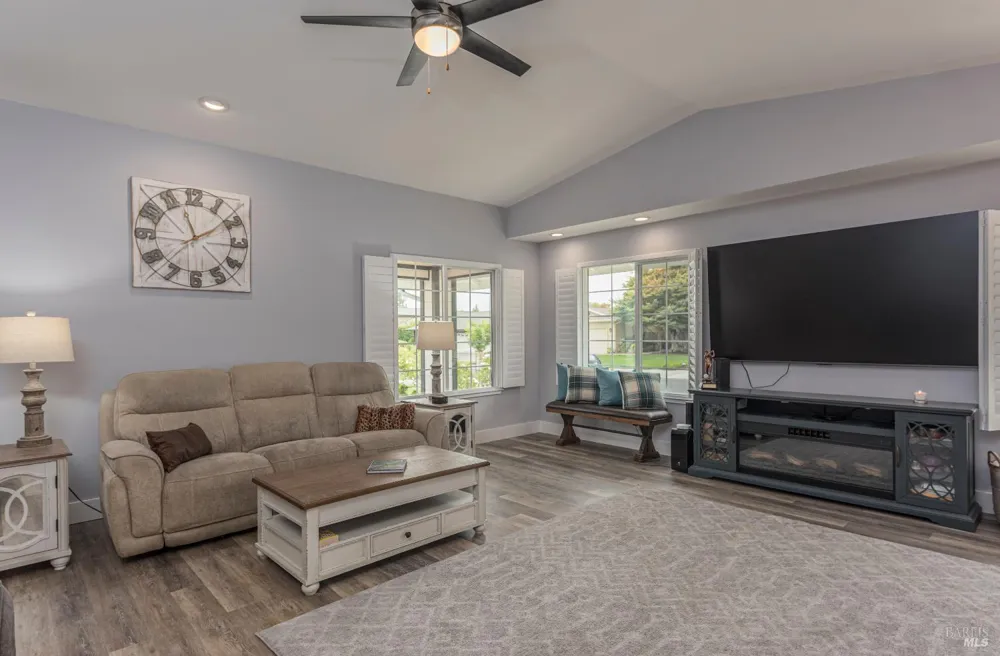3366 Linda Mesa Way Napa, CA 94558