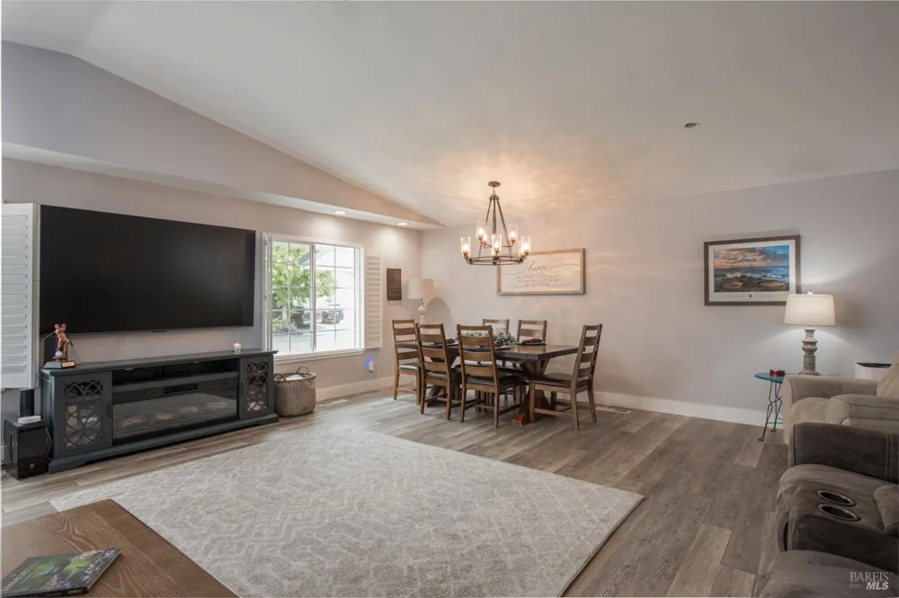 3366 Linda Mesa Way Napa, CA 94558
