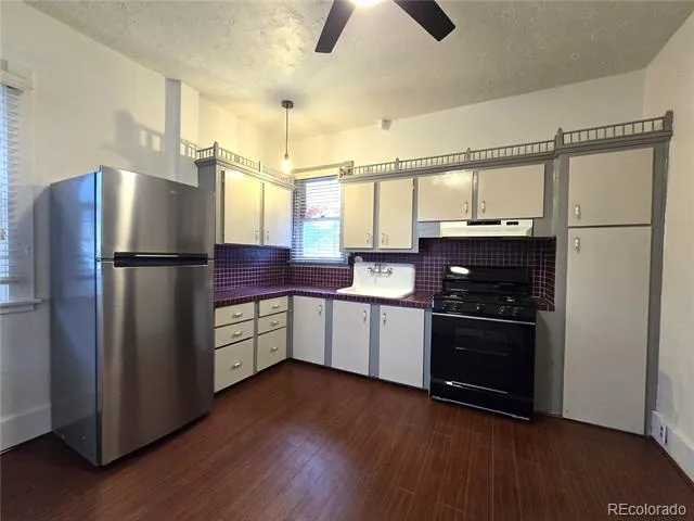 107 30th Street Colorado Springs, CO 80904