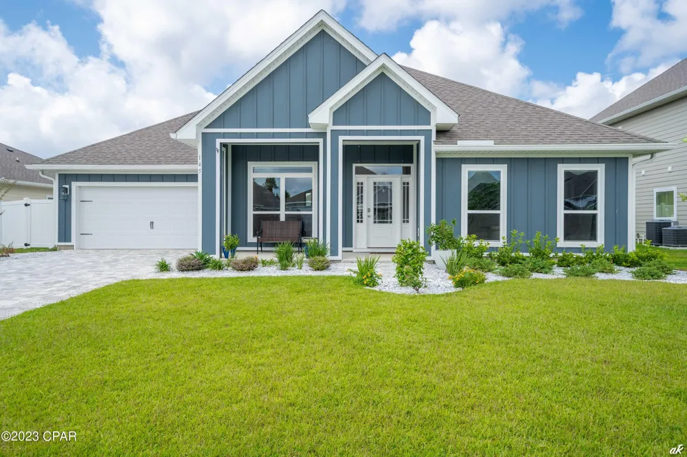 145 Martingale Lp Lynn Haven, FL 32444